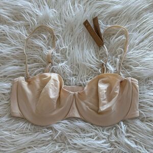Skims Smoothing Intimates Strapless Bra Sand Size 36D